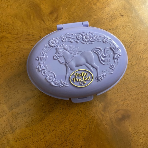 COPY - Vintage 1995 Polly Pocket Unicorn Meadow 🦄 - Picture 2 of 16